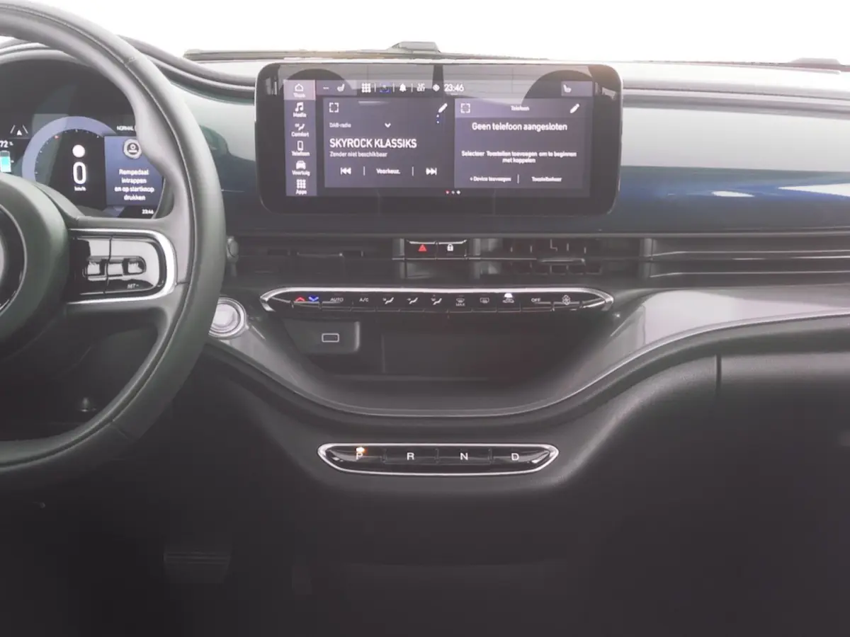 Urban Plus 42 kWh *SOH: 95,7%* CARPLAY | PDC | CAMERA | Stoelverwarming !