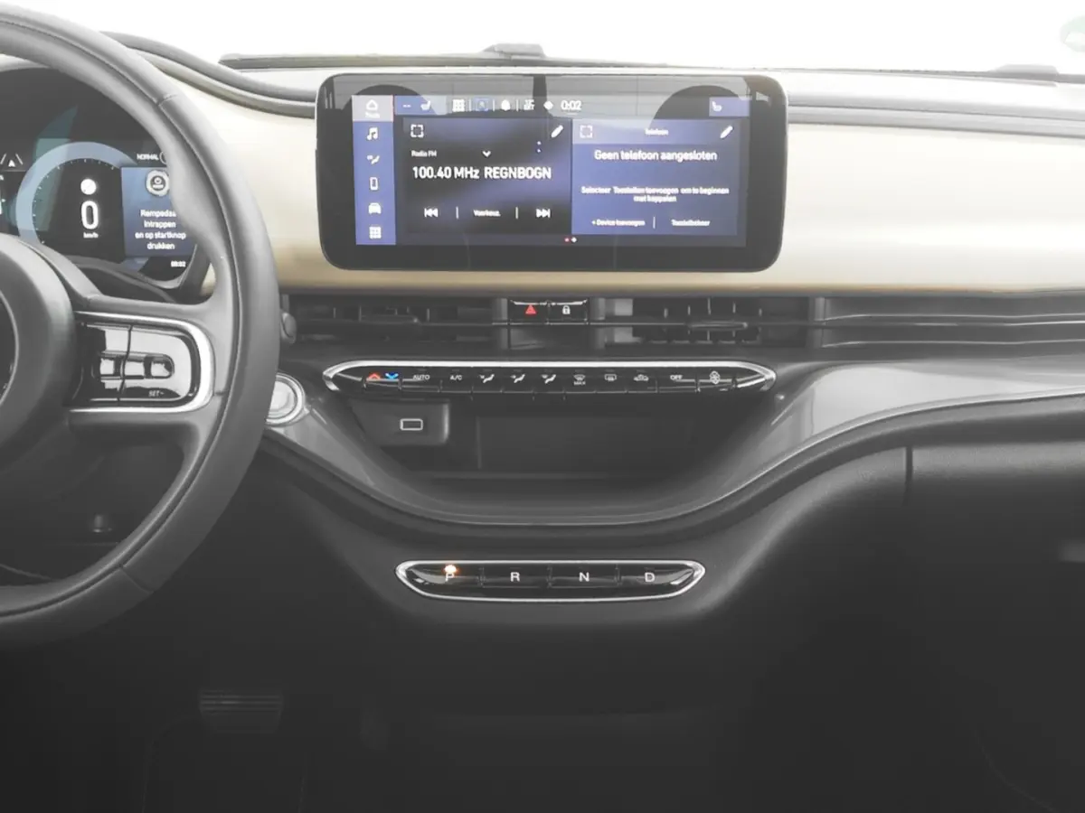 Urban Plus 24 kWh *SOH: 96.5%* CARPLAY | PDC | CAMERA | Stoelverwarming !