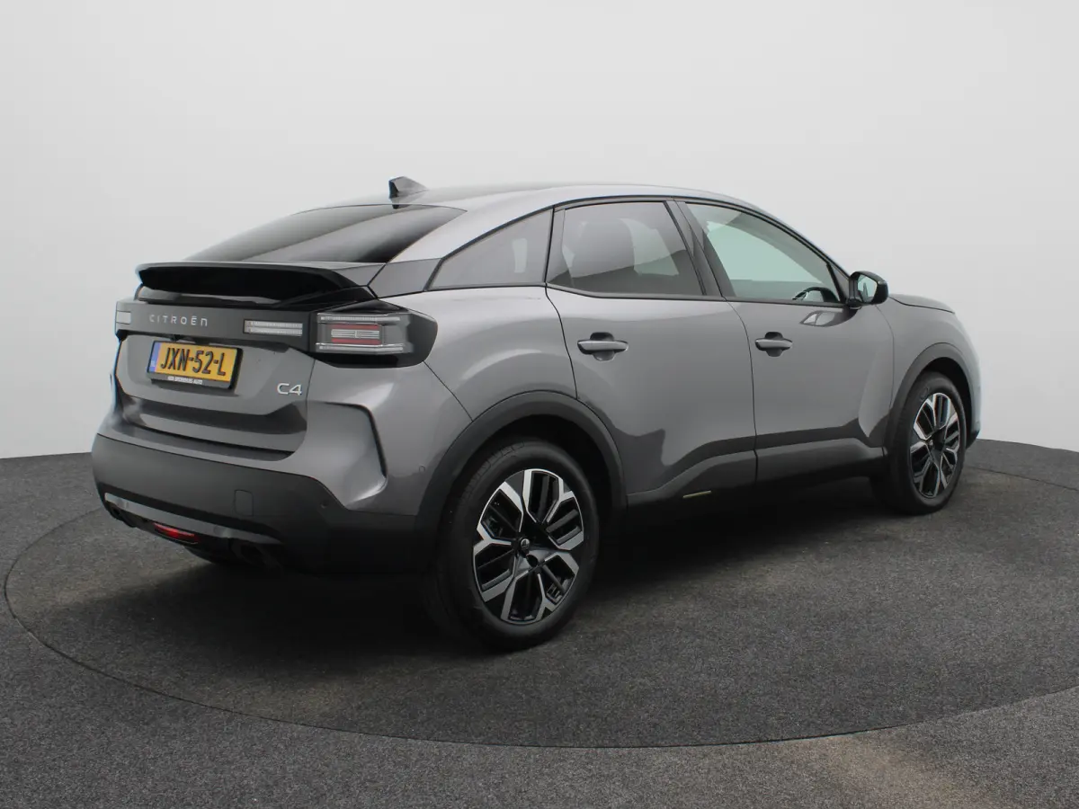 1.2 Hybrid 145pk Max | 8 Jaar Garantie | Carplay | Stoelverwarming | 360* Graden Camera | PDC V+A | Keyless | Dodehoekdetectie | 18" Lichtmetalen Velgen | Origineel NL!