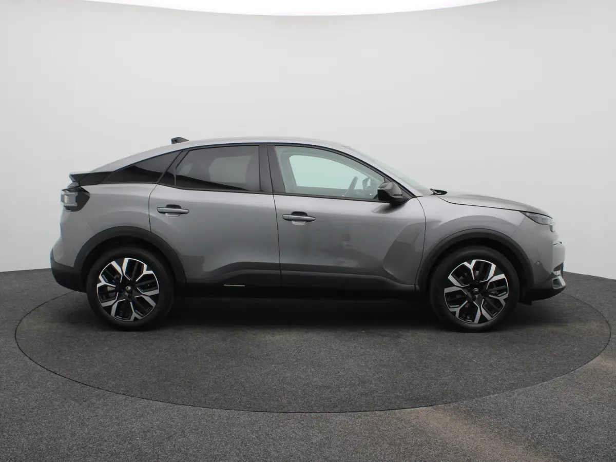 1.2 Hybrid 145pk Max | 8 Jaar Garantie | Carplay | Stoelverwarming | 360* Graden Camera | PDC V+A | Keyless | Dodehoekdetectie | 18" Lichtmetalen Velgen | Origineel NL!