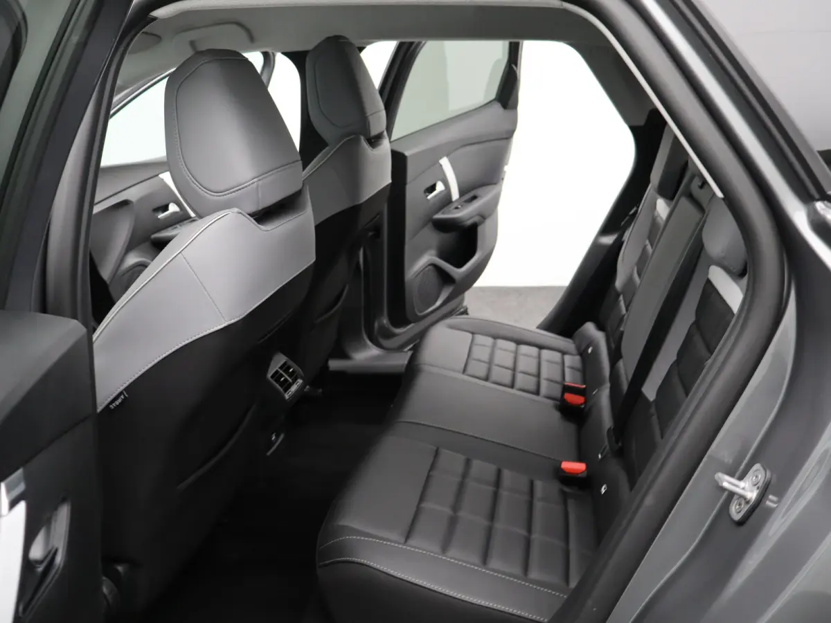 1.2 Hybrid 145pk Max | 8 Jaar Garantie | Carplay | Stoelverwarming | 360* Graden Camera | PDC V+A | Keyless | Dodehoekdetectie | 18" Lichtmetalen Velgen | Origineel NL!