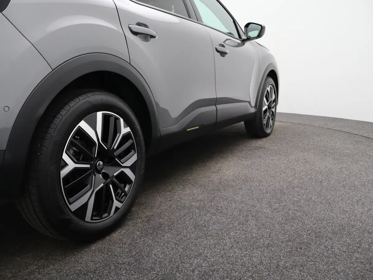 1.2 Hybrid 145pk Max | 8 Jaar Garantie | Carplay | Stoelverwarming | 360* Graden Camera | PDC V+A | Keyless | Dodehoekdetectie | 18" Lichtmetalen Velgen | Origineel NL!