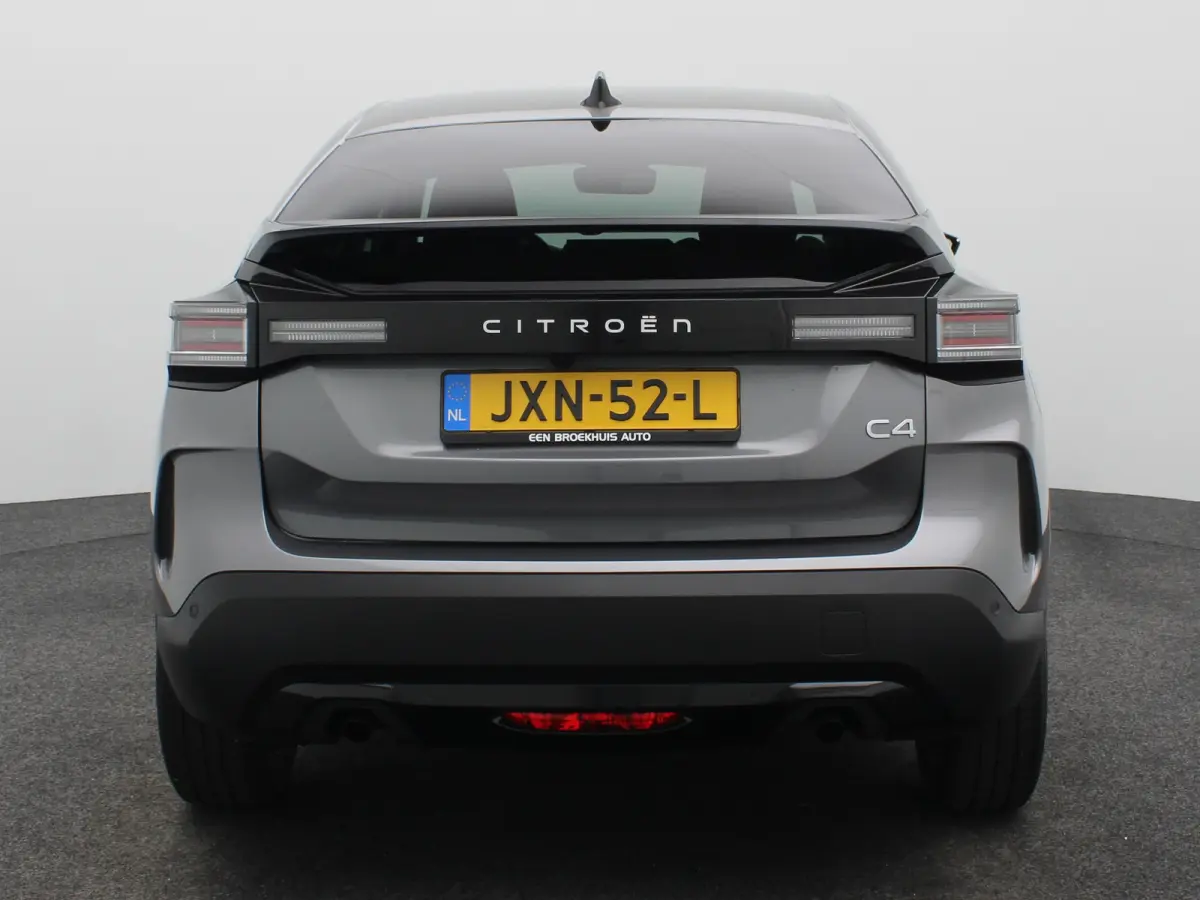 1.2 Hybrid 145pk Max | 8 Jaar Garantie | Carplay | Stoelverwarming | 360* Graden Camera | PDC V+A | Keyless | Dodehoekdetectie | 18" Lichtmetalen Velgen | Origineel NL!