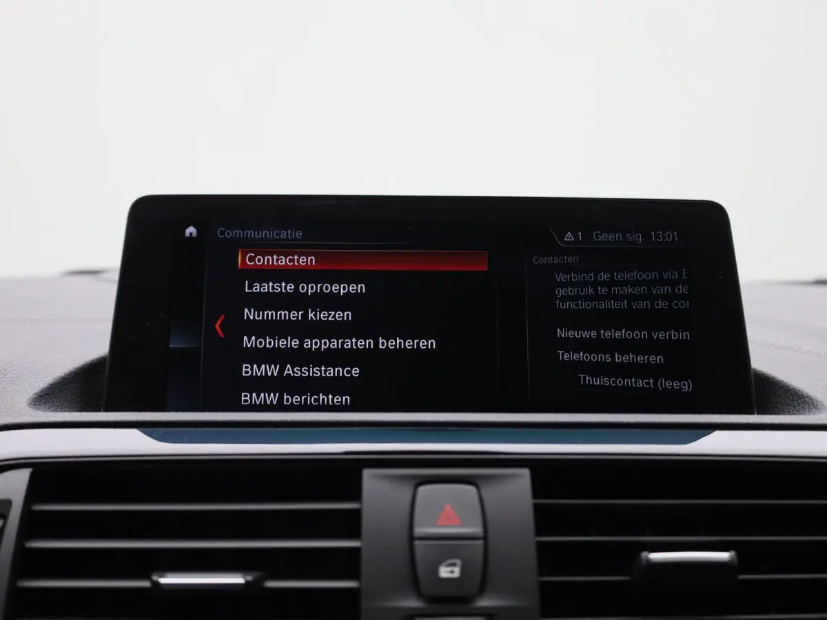 118i Executive | WORDT VERWACHT | HARMAN KARDON | STOELVERWARMING | ACHTERUITRIJCAMERA | CLIMATE CONTROL | NAVIGATIE | BLUETOOTH | LANE ASSIST | LED VERLICHTING | SPORTSTOELEN |