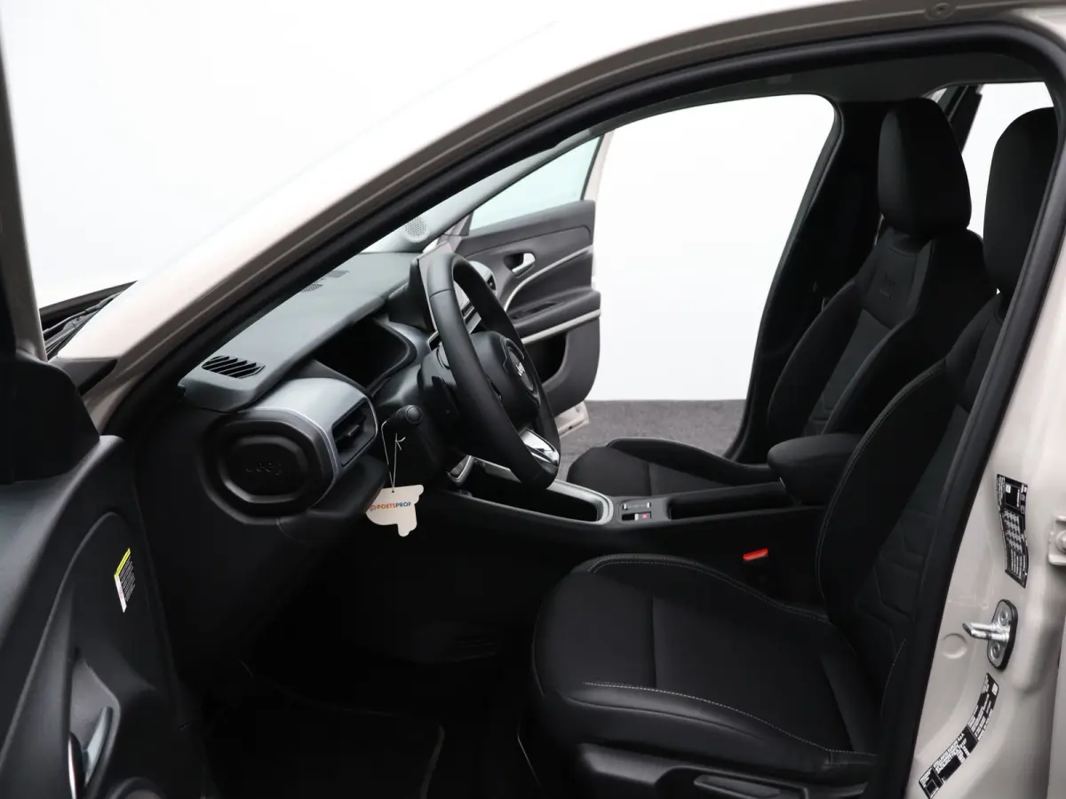 1.2 e-Hybrid Summit | Automaat | Carplay | Camera | Adaptieve cruise | Navi | Clima | 18" LMV |