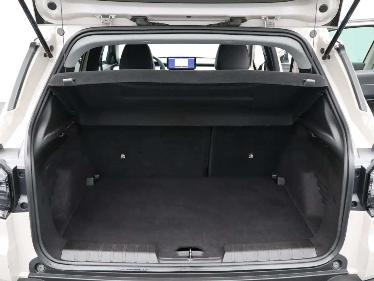 1.2 e-Hybrid Summit | Automaat | Carplay | Camera | Adaptieve cruise | Navi | Clima | 18" LMV |