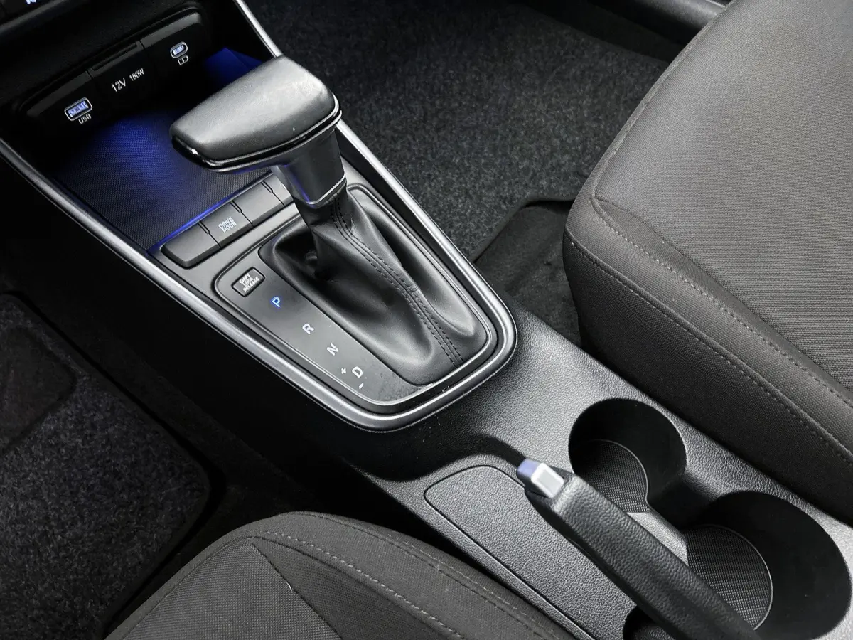 1.0 T-GDI Comfort Smart | 100pk | Navigatie | Camera | 36.000km! |