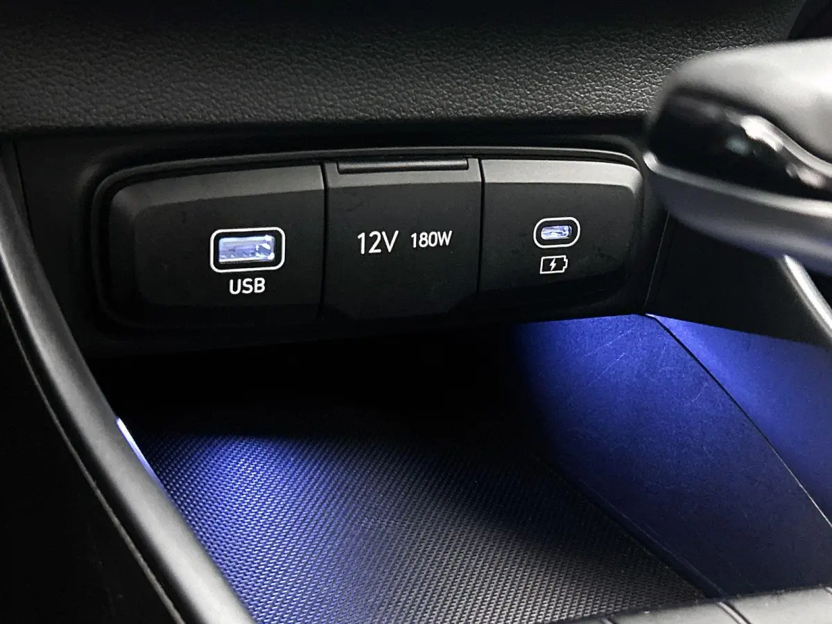 1.0 T-GDI Comfort Smart | 100pk | Navigatie | Camera | 36.000km! |