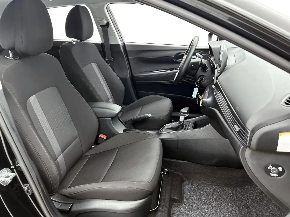 1.0 T-GDI Comfort Smart | 100pk | Navigatie | Camera | 36.000km! |