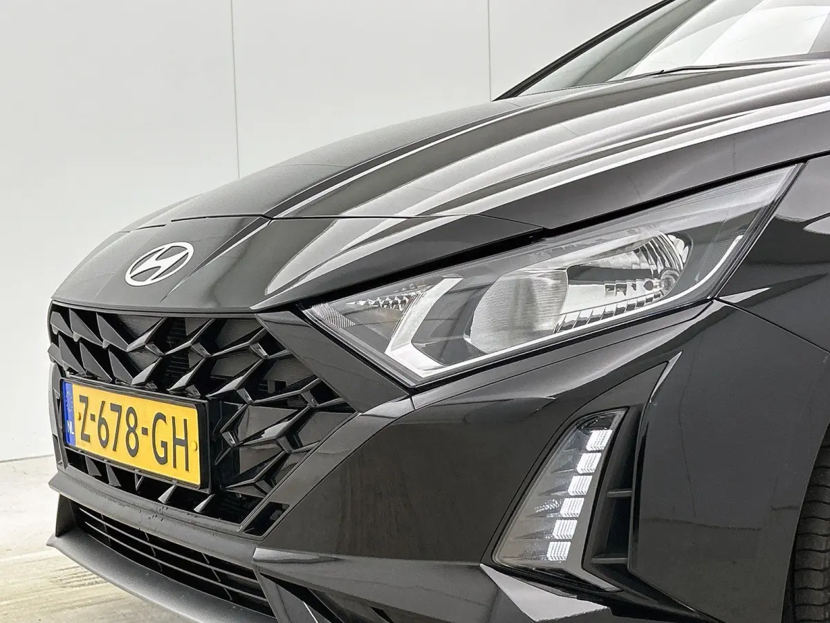 1.0 T-GDI Comfort Smart | 100pk | Navigatie | Camera | 36.000km! |