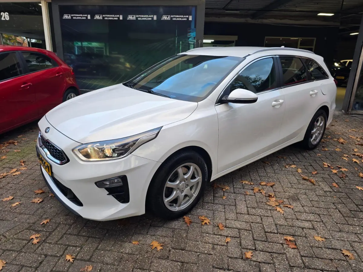 1.0 T-GDi DynamicLine | 1E EIGENAAR | 3/6 OF 12MND GARANTIE | CRUISE | TREKHAAK | AIRCO | LMV |