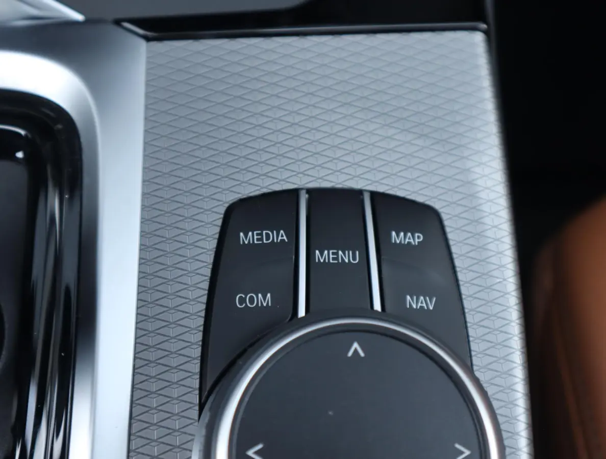 xDrive30i M Sport | Pano | 360 camera | Memory Seats | HUD | Trekhaak
