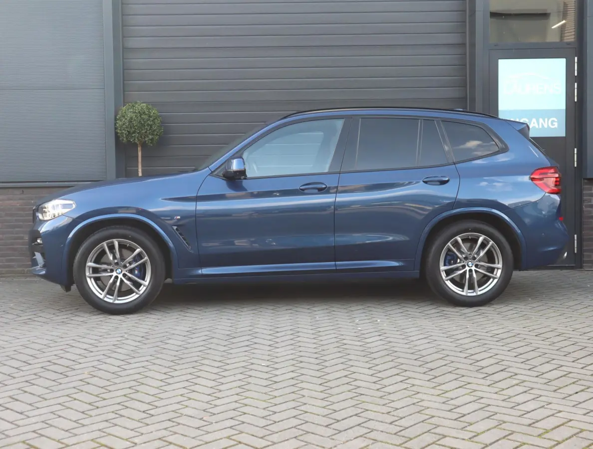 xDrive30i M Sport | Pano | 360 camera | Memory Seats | HUD | Trekhaak