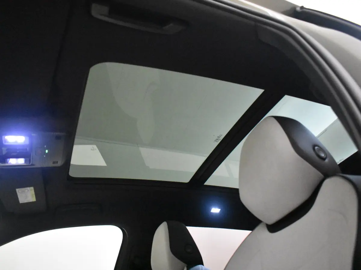 1.5 eHybrid Elegance | Elekt glazen pano-dak | Head-up display | trekhaak uitklapbaar | stoel/stuurverw | Navi | apple carplay | DAB |LED | 20"LMV