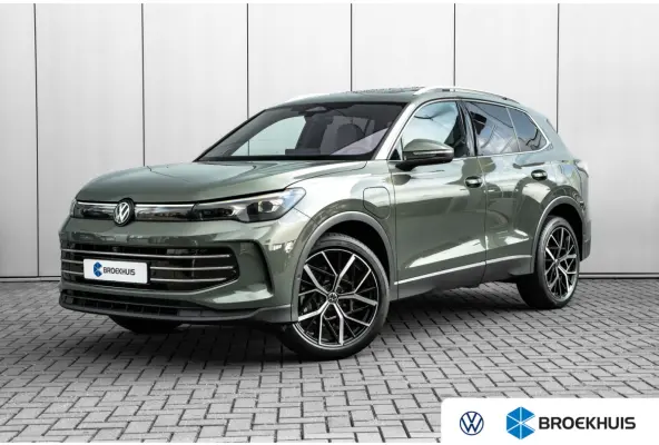 1.5 eHybrid Elegance | Pano-Dak | H&K Sound l Head-up display | Elekt. Trekhaak | Stoel/Stuurverw | Navi | Apple carplay | DAB | IQ Light | 20"LMV