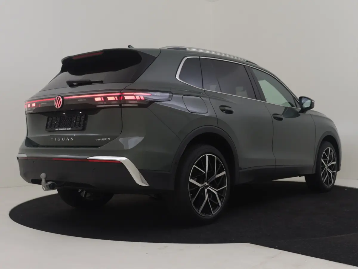 1.5 eHybrid Elegance | Elekt glazen pano-dak | Head-up display | trekhaak uitklapbaar | stoel/stuurverw | Navi | apple carplay | DAB |LED | 20"LMV