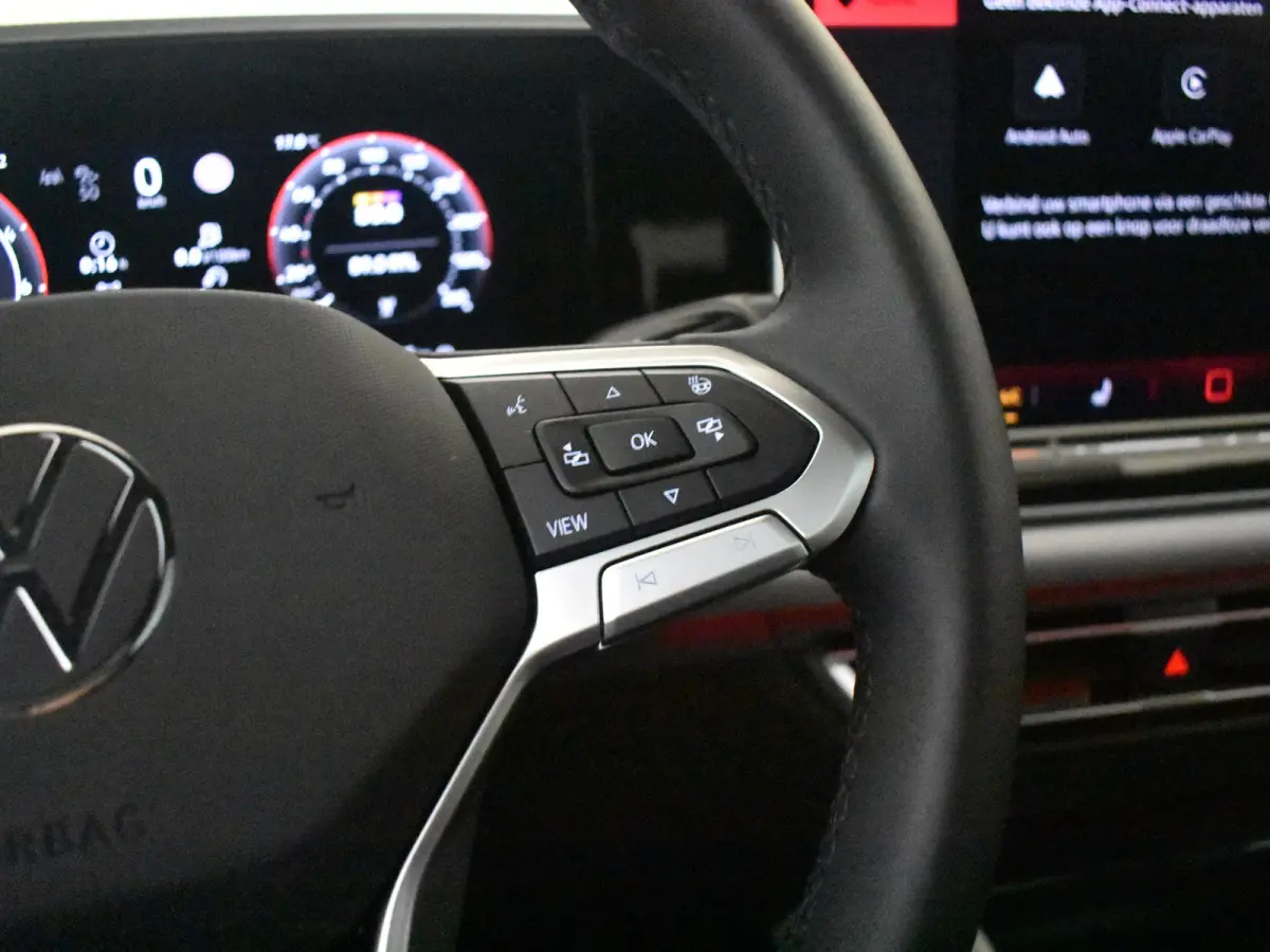 1.5 eHybrid Elegance | Elekt glazen pano-dak | Head-up display | trekhaak uitklapbaar | stoel/stuurverw | Navi | apple carplay | DAB |LED | 20"LMV