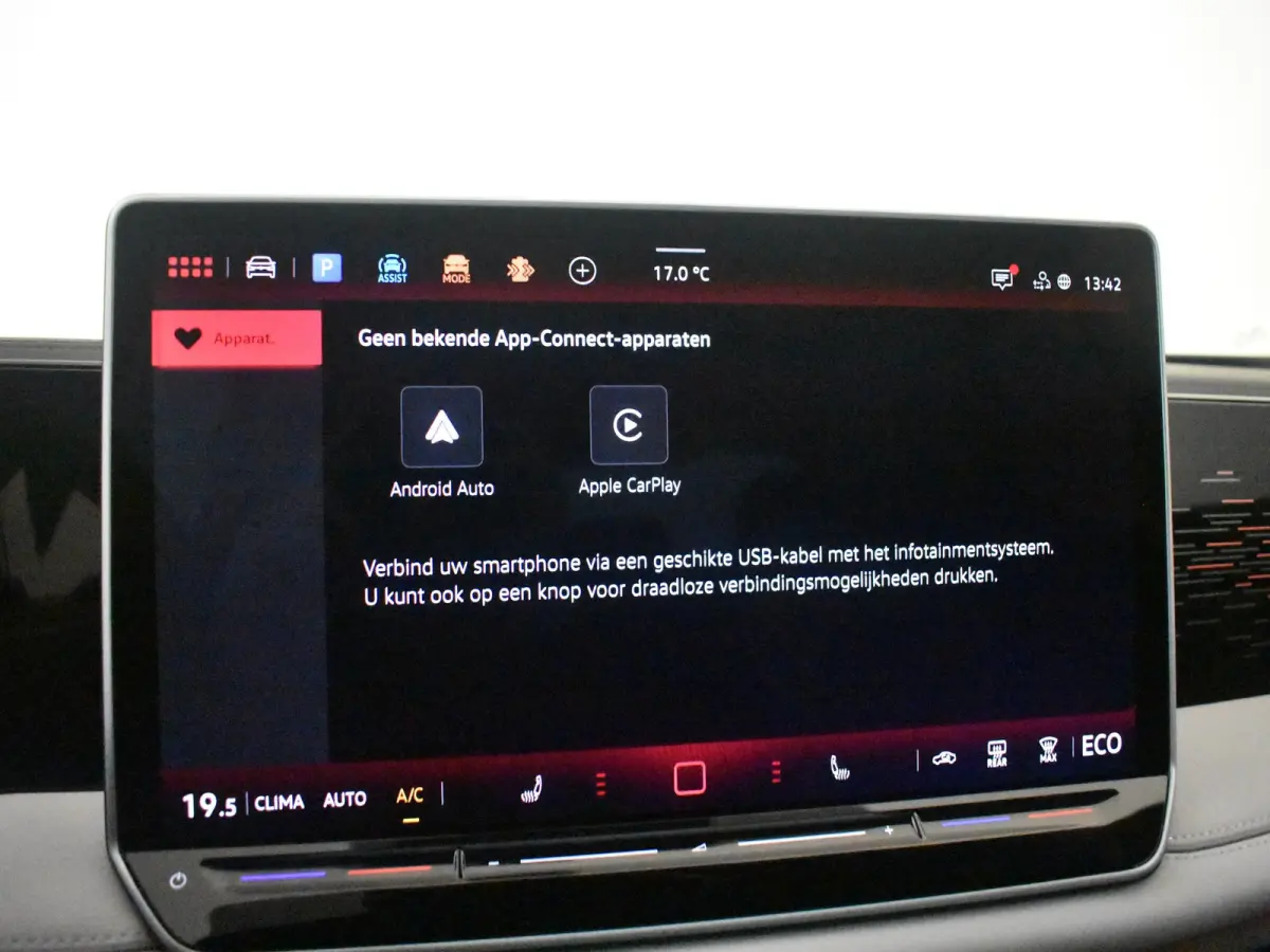 1.5 eHybrid Elegance | Elekt glazen pano-dak | Head-up display | trekhaak uitklapbaar | stoel/stuurverw | Navi | apple carplay | DAB |LED | 20"LMV