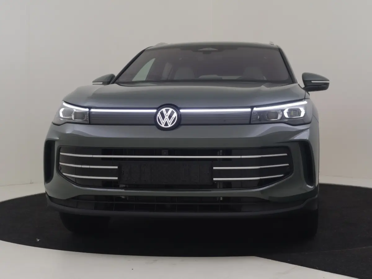 1.5 eHybrid Elegance | Elekt glazen pano-dak | Head-up display | trekhaak uitklapbaar | stoel/stuurverw | Navi | apple carplay | DAB |LED | 20"LMV