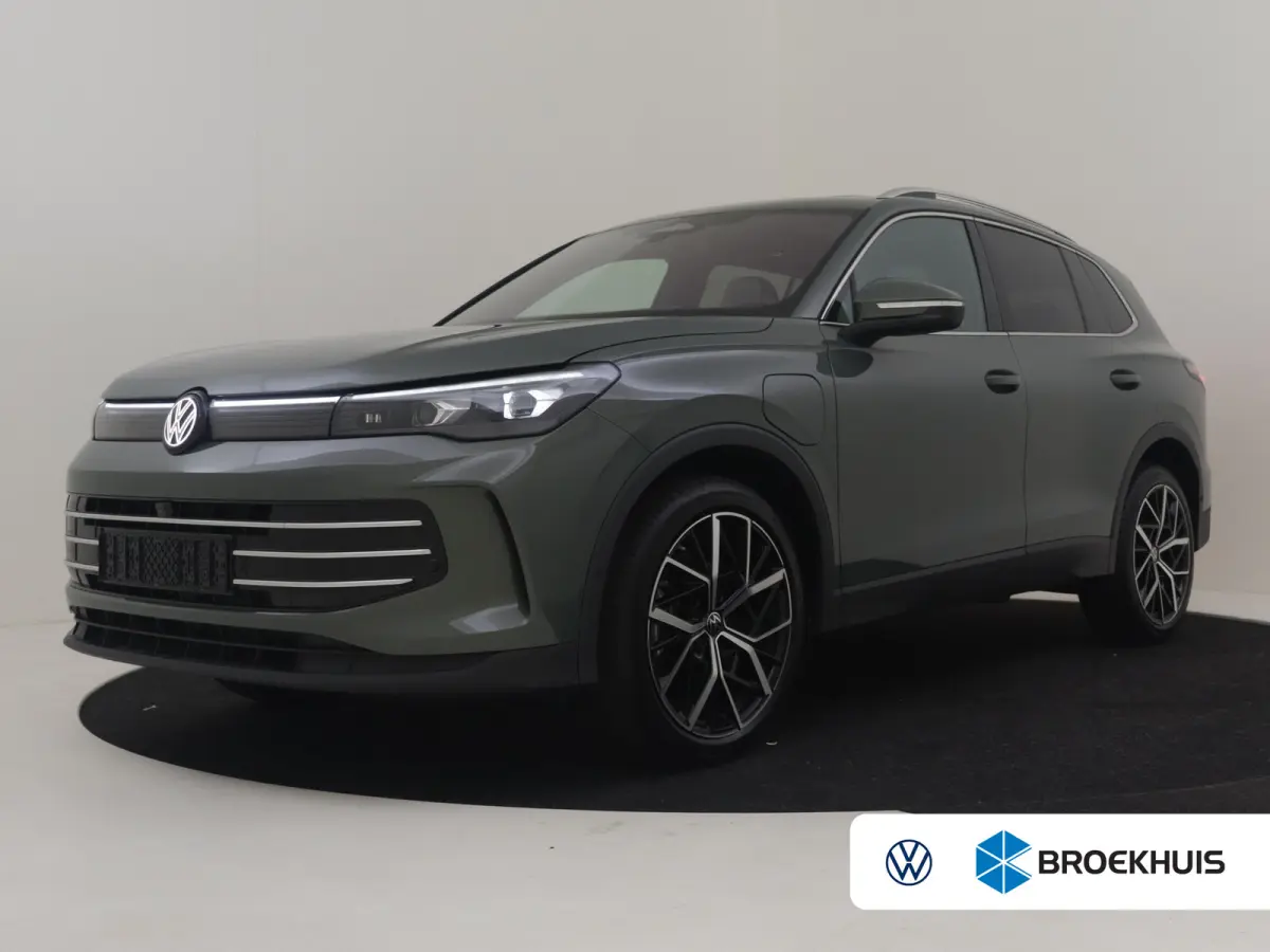 1.5 eHybrid Elegance | Elekt glazen pano-dak | Head-up display | trekhaak uitklapbaar | stoel/stuurverw | Navi | apple carplay | DAB |LED | 20"LMV