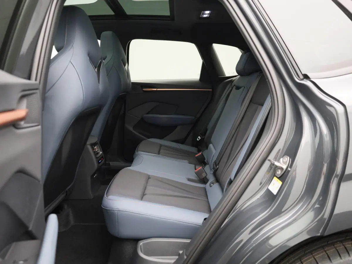 1.5 TSI e-Hybrid Essential PHEV | DEMO | PANORAMADAK | ACHTERUITRIJCAMERA | STOELVERWARMING | STUURWIELVERWARMING | ELEKTRISCHE KOFFERKLEP | TREKHAAK | CLIMATE CONTROL | ADAPTIVE CRUISE CONT