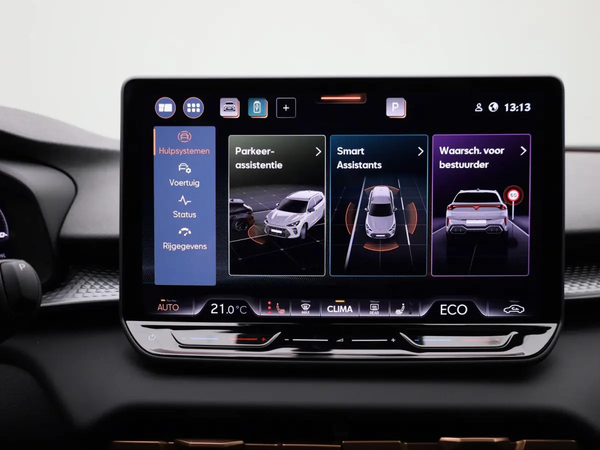 1.5 TSI e-Hybrid Essential PHEV | DEMO | PANORAMADAK | ACHTERUITRIJCAMERA | STOELVERWARMING | STUURWIELVERWARMING | ELEKTRISCHE KOFFERKLEP | TREKHAAK | CLIMATE CONTROL | ADAPTIVE CRUISE CONT