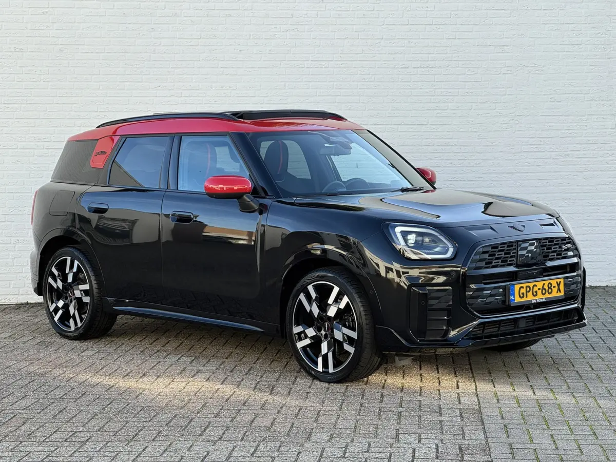 1.5 C John Cooper Works XL Trekhaak Panodak Carplay 360 camera Stoelmassage Stuur en Stoelverw Cruise