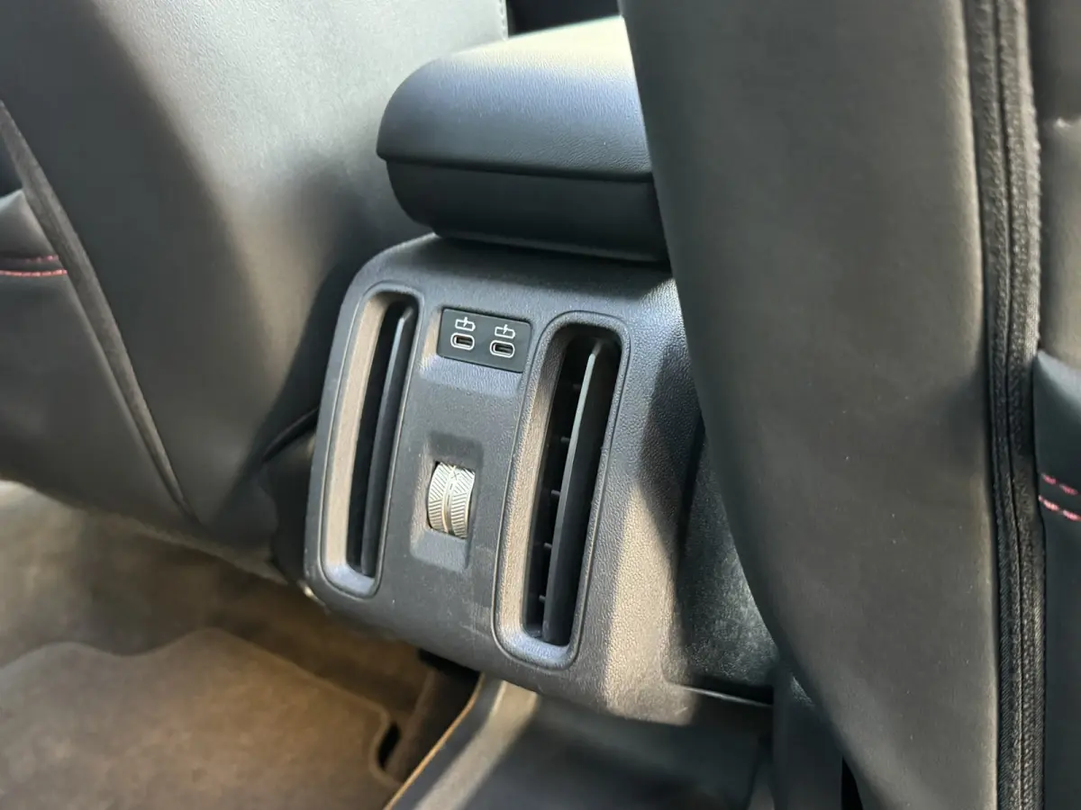 1.5 C John Cooper Works XL Trekhaak Panodak Carplay 360 camera Stoelmassage Stuur en Stoelverw Cruise