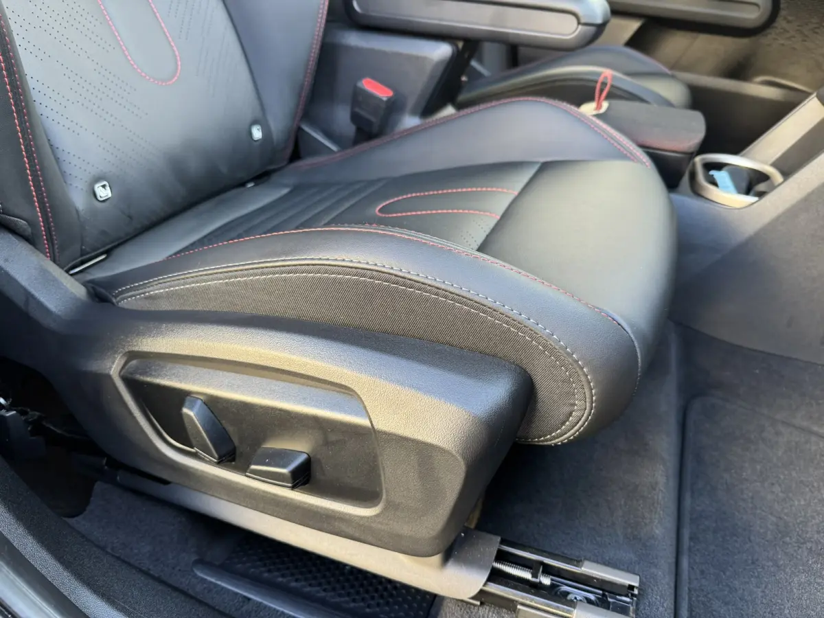 1.5 C John Cooper Works XL Trekhaak Panodak Carplay 360 camera Stoelmassage Stuur en Stoelverw Cruise