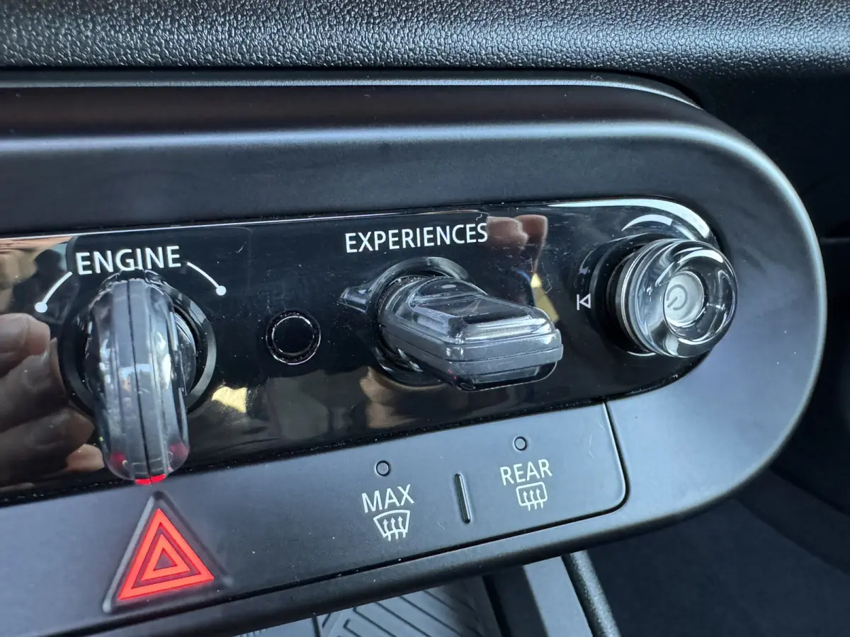 1.5 C John Cooper Works XL Trekhaak Panodak Carplay 360 camera Stoelmassage Stuur en Stoelverw Cruise