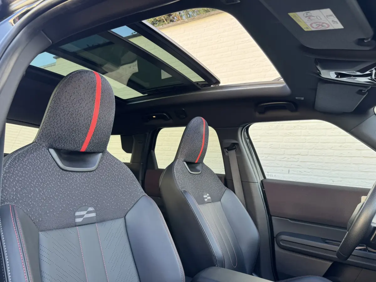 1.5 C John Cooper Works XL Trekhaak Panodak Carplay 360 camera Stoelmassage Stuur en Stoelverw Cruise