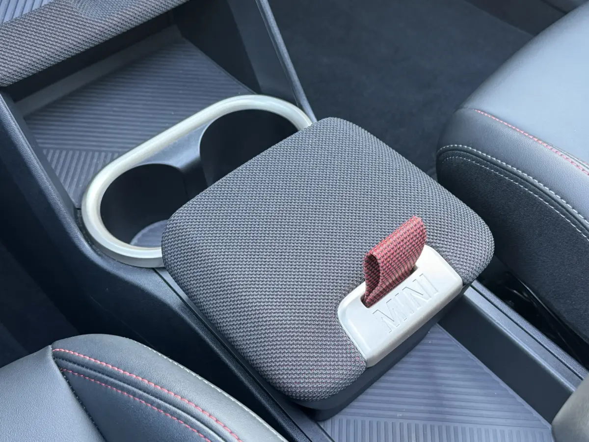 1.5 C John Cooper Works XL Trekhaak Panodak Carplay 360 camera Stoelmassage Stuur en Stoelverw Cruise