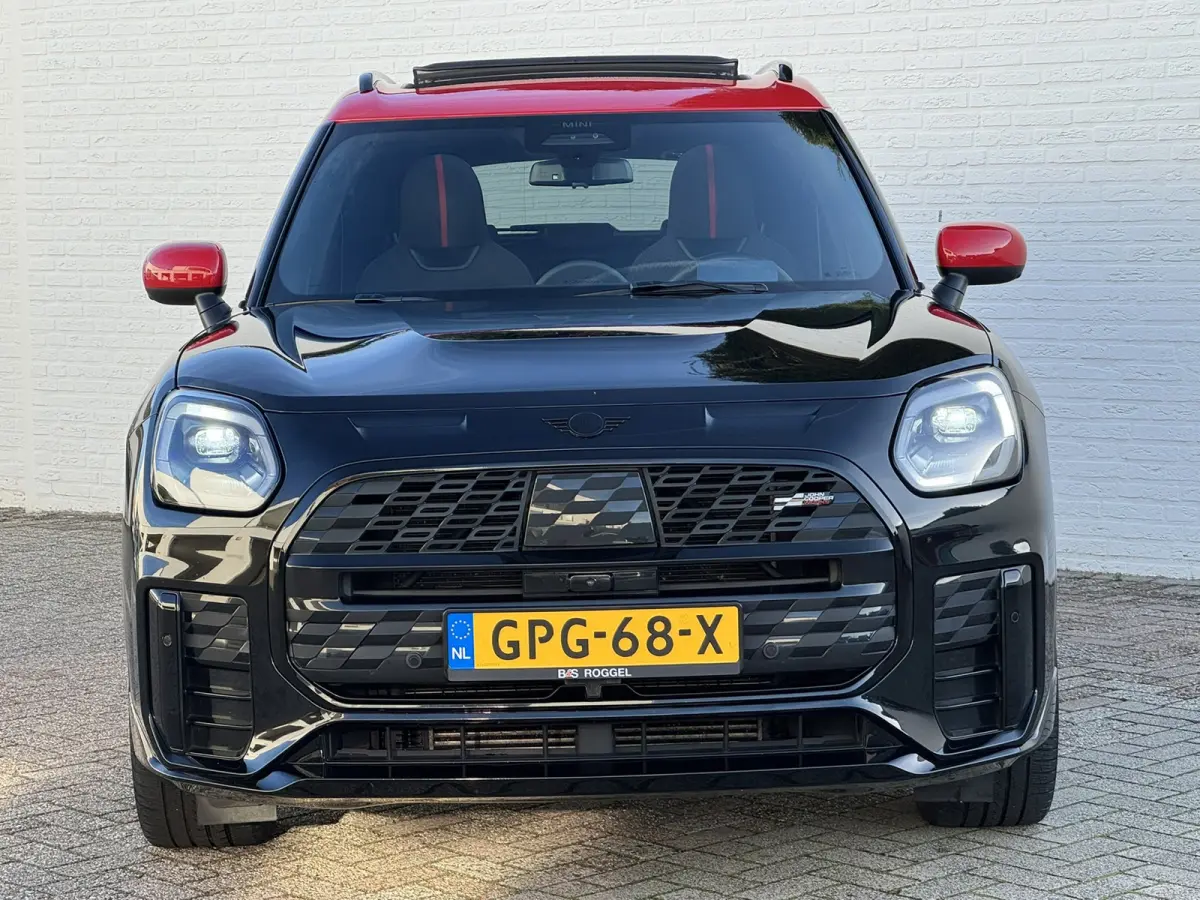 1.5 C John Cooper Works XL Trekhaak Panodak Carplay 360 camera Stoelmassage Stuur en Stoelverw Cruise