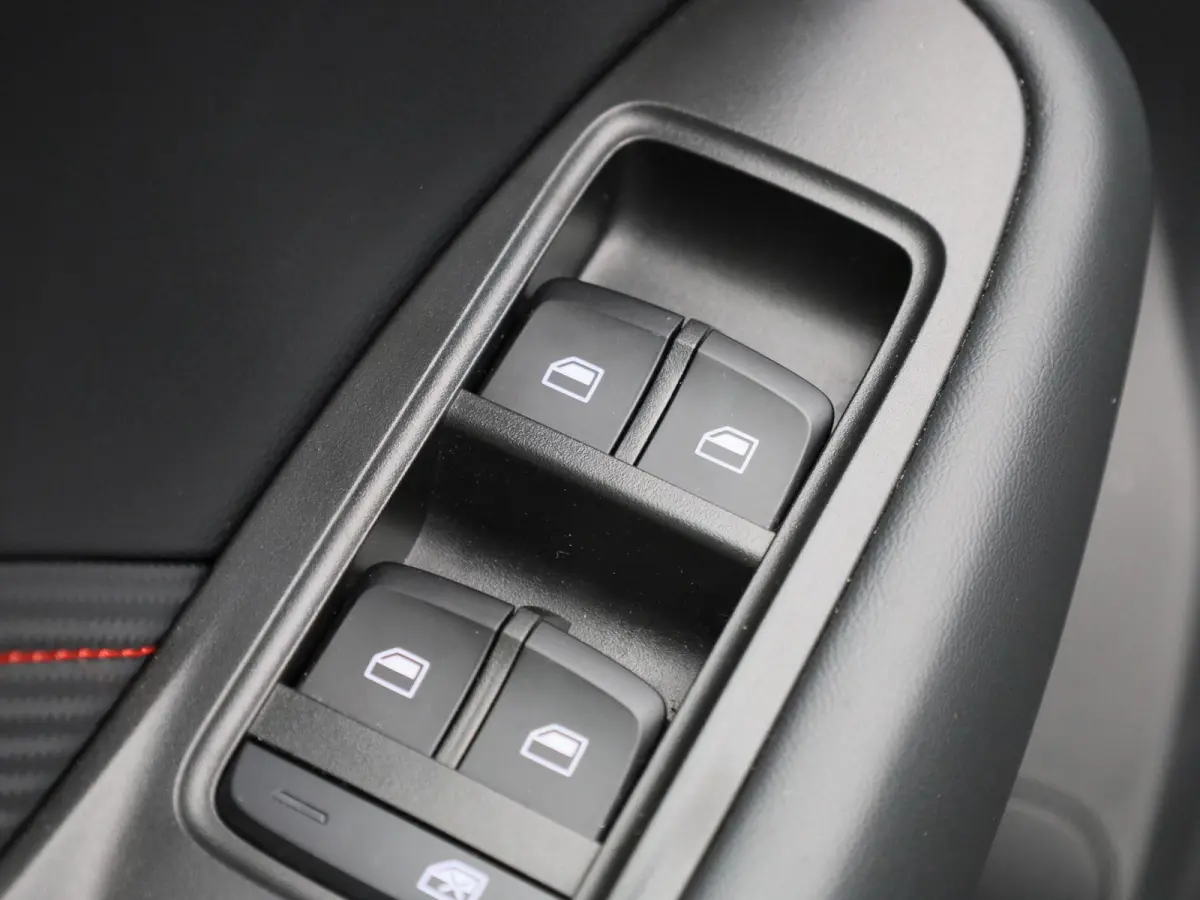 MG EV Long Range Luxury 70 kWh | WORDT VERWACHT | PANORAMADAK | LEDER | APPLE CARPLAY - ANDROID AUTO | ACHTERUITRIJCAMERA | CRUISE CONTROL | KEYLESS | ELEKTRISCH VERSTELBARE STOEL | LED VERL