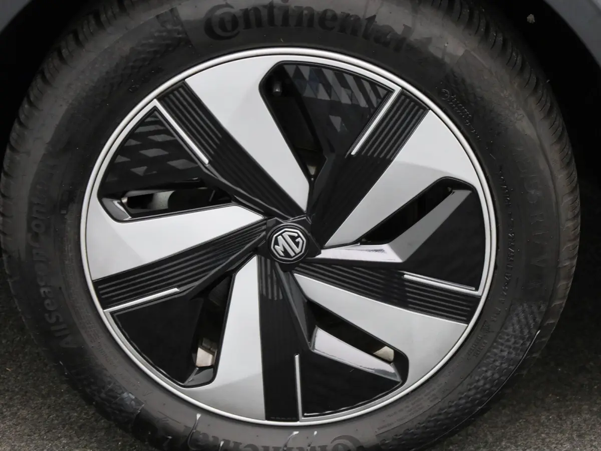 MG EV Long Range Luxury 70 kWh | WORDT VERWACHT | PANORAMADAK | LEDER | APPLE CARPLAY - ANDROID AUTO | ACHTERUITRIJCAMERA | CRUISE CONTROL | KEYLESS | ELEKTRISCH VERSTELBARE STOEL | LED VERL