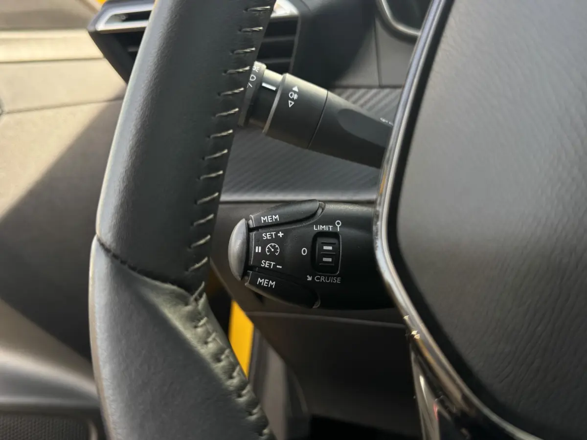 1.2 PureTech Active | Apple Carplay/Android Auto | Airco | Zuinig |