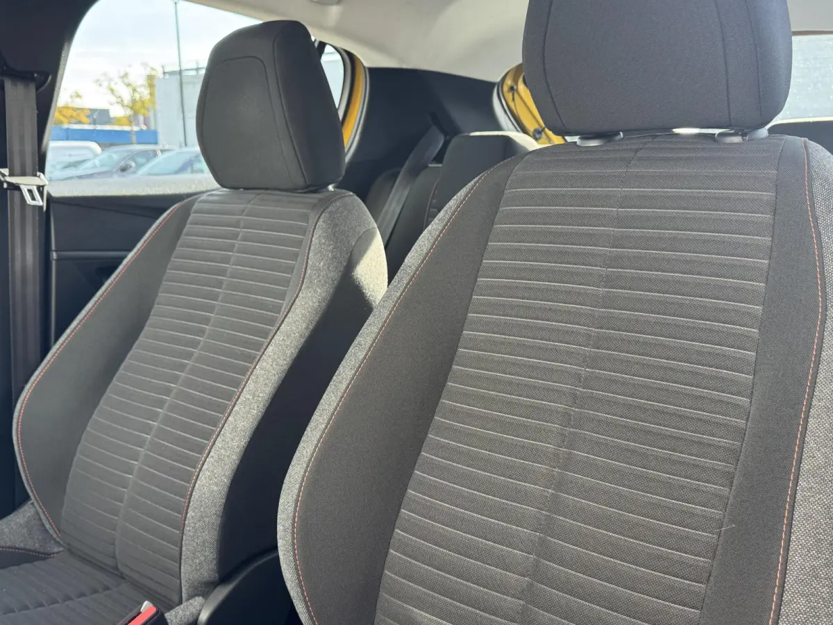 1.2 PureTech Active | Apple Carplay/Android Auto | Airco | Zuinig |
