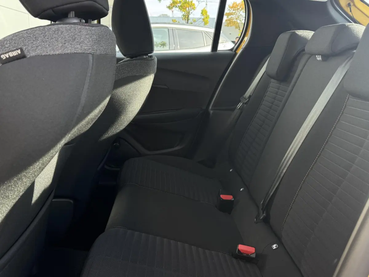 1.2 PureTech Active | Apple Carplay/Android Auto | Airco | Zuinig |