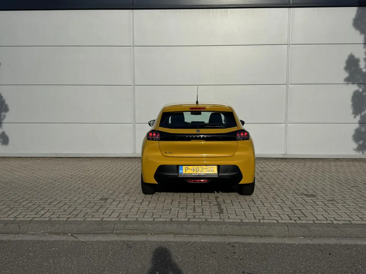 1.2 PureTech Active | Apple Carplay/Android Auto | Airco | Zuinig |