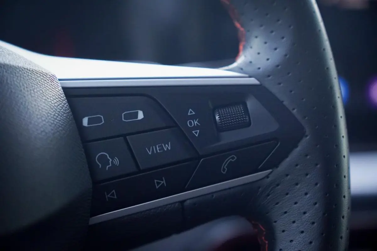 1.0 EcoTSI FR Anniversary Aut / Carplay / Virtual / Stoelverwarming