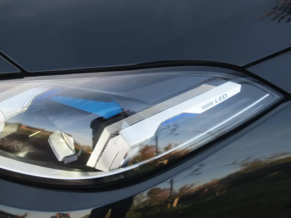 220 M Sport Design Edition | Dealergarantie t/m 04-2029 | Camera | Sfeerverlichting | Apple Carplay | NL-Auto |