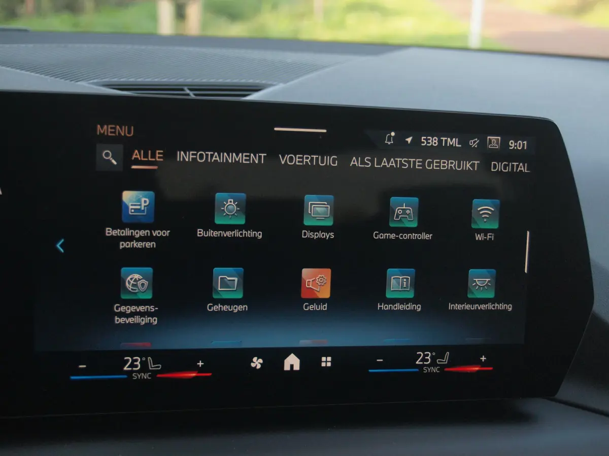 220 M Sport Design Edition | Dealergarantie t/m 04-2029 | Camera | Sfeerverlichting | Apple Carplay | NL-Auto |