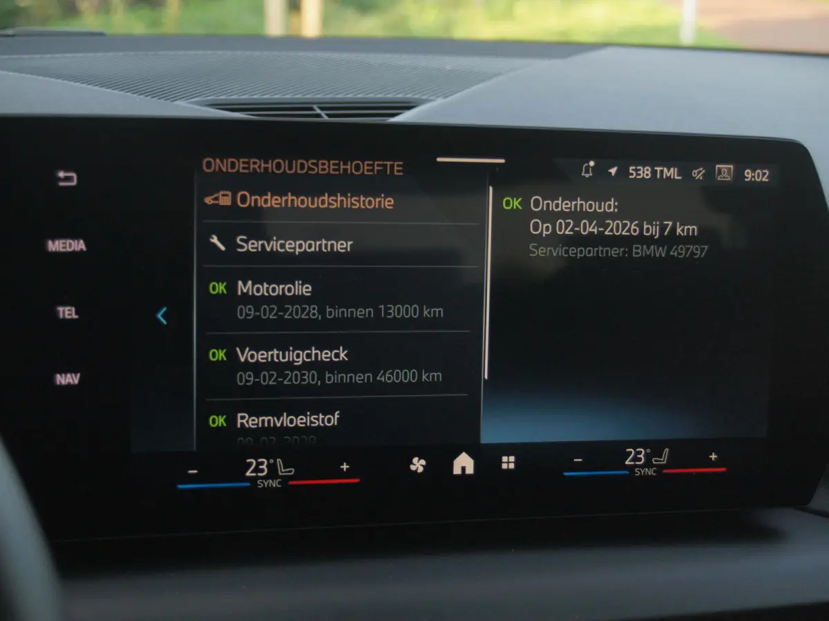 220 M Sport Design Edition | Dealergarantie t/m 04-2029 | Camera | Sfeerverlichting | Apple Carplay | NL-Auto |