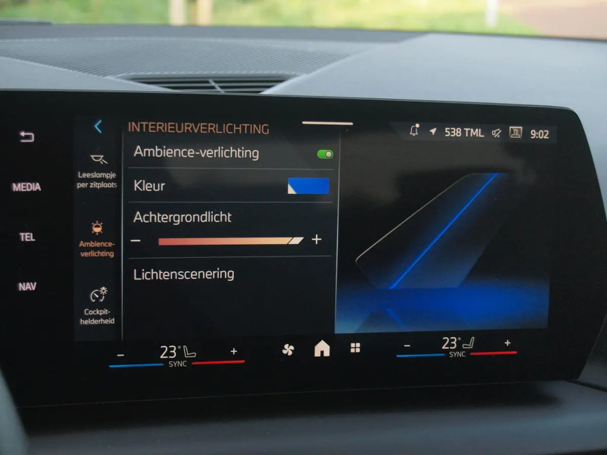 220 M Sport Design Edition | Dealergarantie t/m 04-2029 | Camera | Sfeerverlichting | Apple Carplay | NL-Auto |