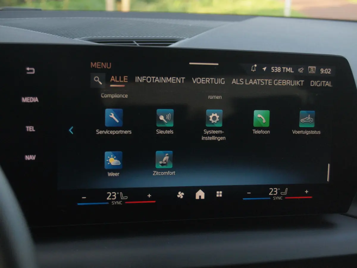 220 M Sport Design Edition | Dealergarantie t/m 04-2029 | Camera | Sfeerverlichting | Apple Carplay | NL-Auto |