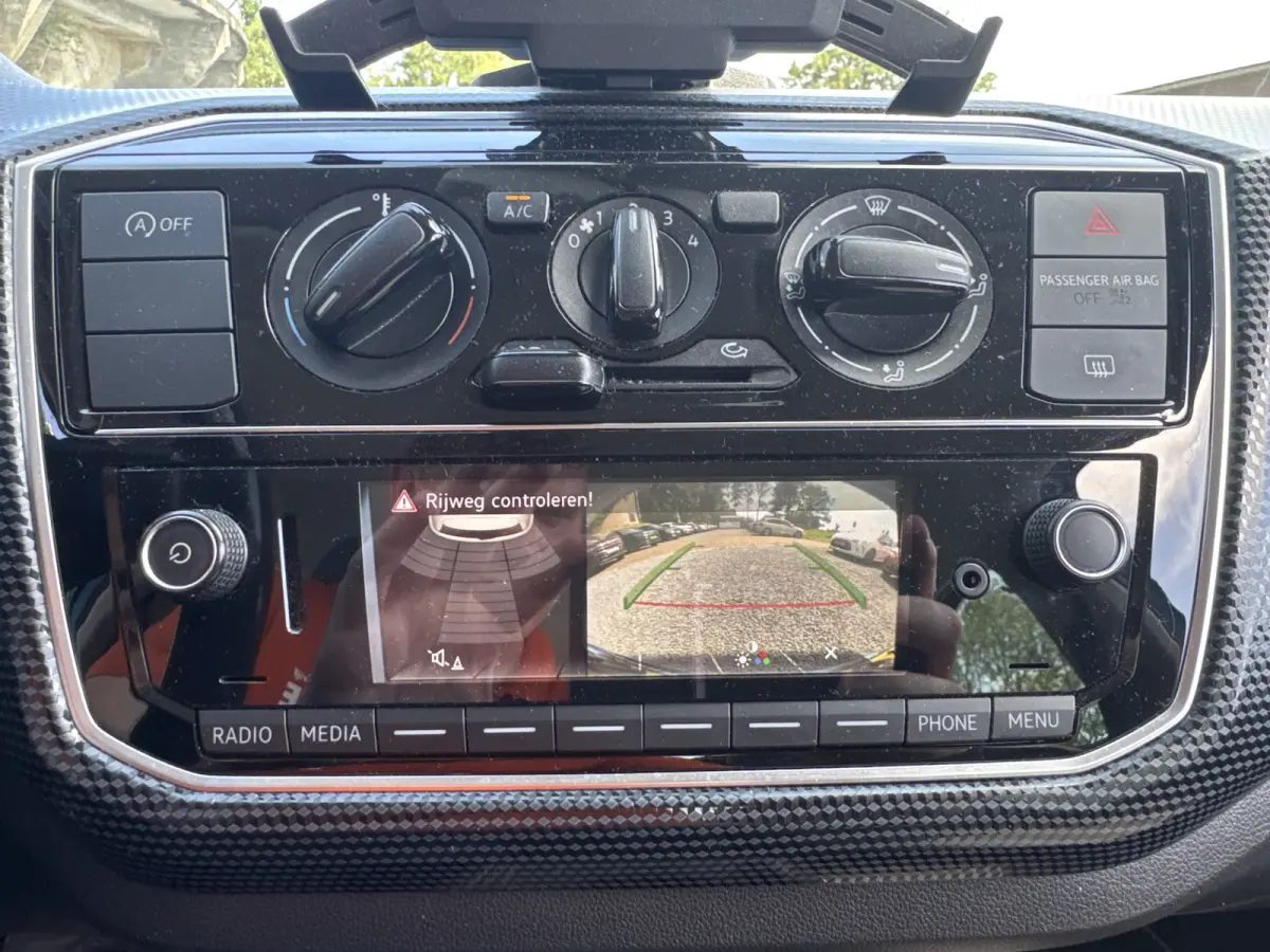 Up! 1.0 BMT move up! CAMERA/CRUISE/BLUETOOTH