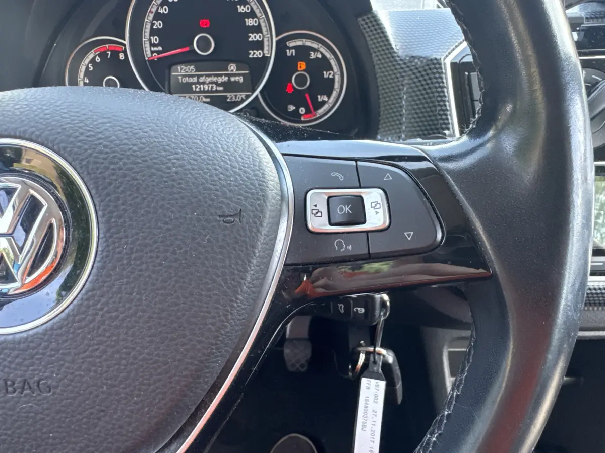 Up! 1.0 BMT move up! CAMERA/CRUISE/BLUETOOTH