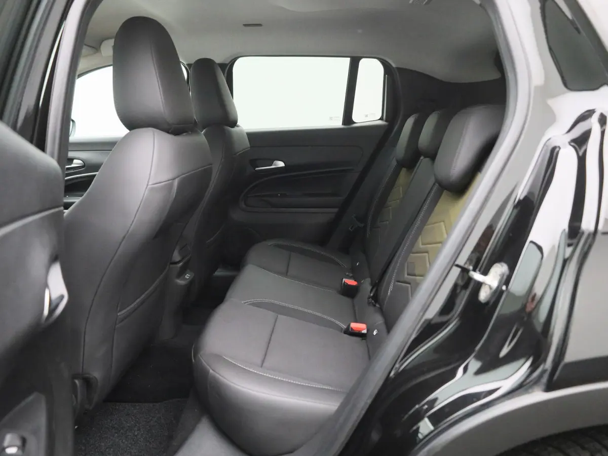 54kWh 1st Edition | WORDT VERWACHT | STOELVERWARMING | ACHTERUITRIJCAMERA | APPLE CARPLAY - ANDROID AUTO | ELEKTRISCHE ACHTERKLEP | KEYLESS | LED VERLICHTING | NAVIGATIE | PARKEERSENSOREN | 