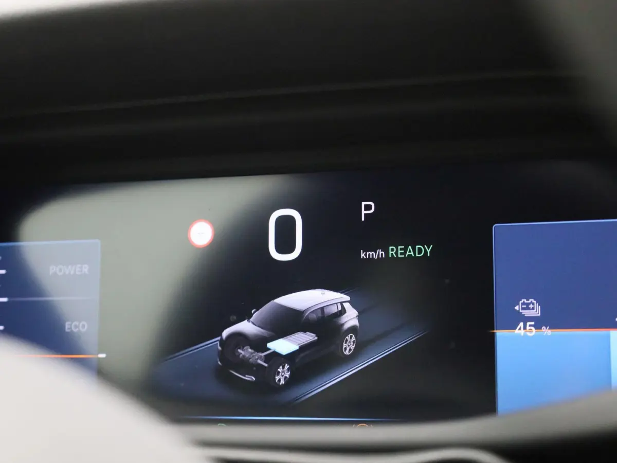 54kWh 1st Edition | WORDT VERWACHT | STOELVERWARMING | ACHTERUITRIJCAMERA | APPLE CARPLAY - ANDROID AUTO | ELEKTRISCHE ACHTERKLEP | KEYLESS | LED VERLICHTING | NAVIGATIE | PARKEERSENSOREN | 