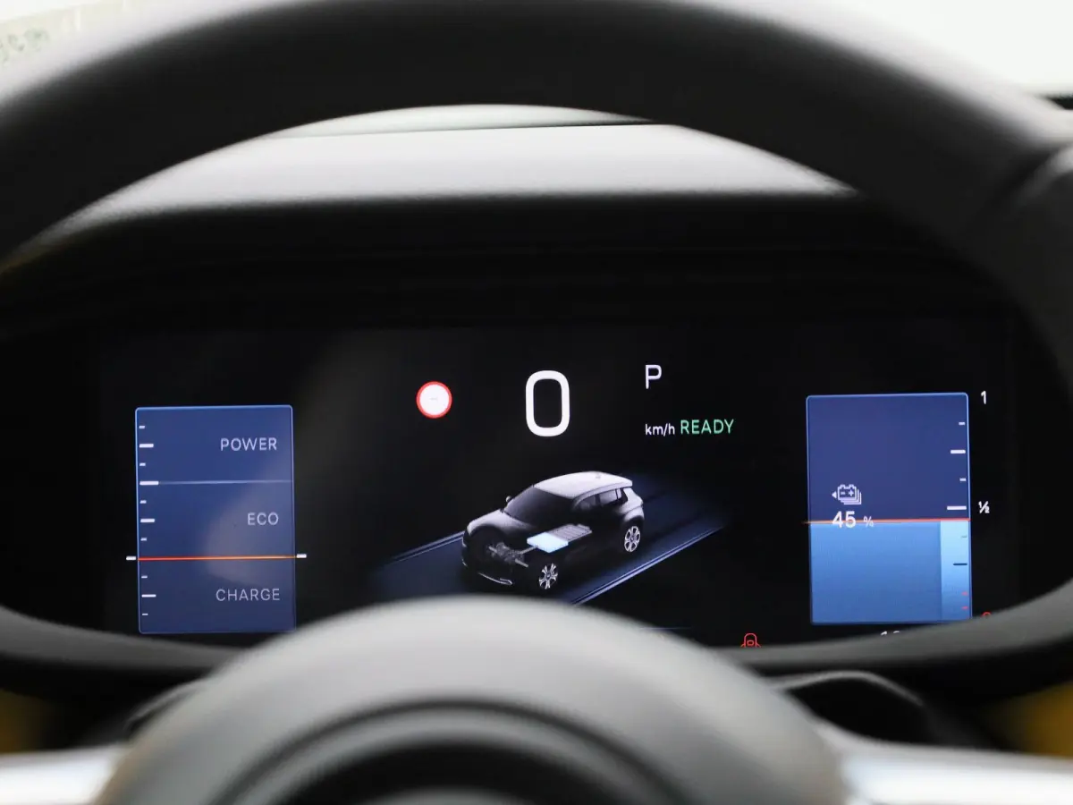 54kWh 1st Edition | WORDT VERWACHT | STOELVERWARMING | ACHTERUITRIJCAMERA | APPLE CARPLAY - ANDROID AUTO | ELEKTRISCHE ACHTERKLEP | KEYLESS | LED VERLICHTING | NAVIGATIE | PARKEERSENSOREN | 